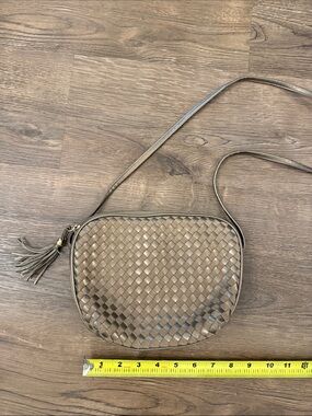 Vintage Woven Leather Suede Crossbody Bag in Taupe Bronze with tassel